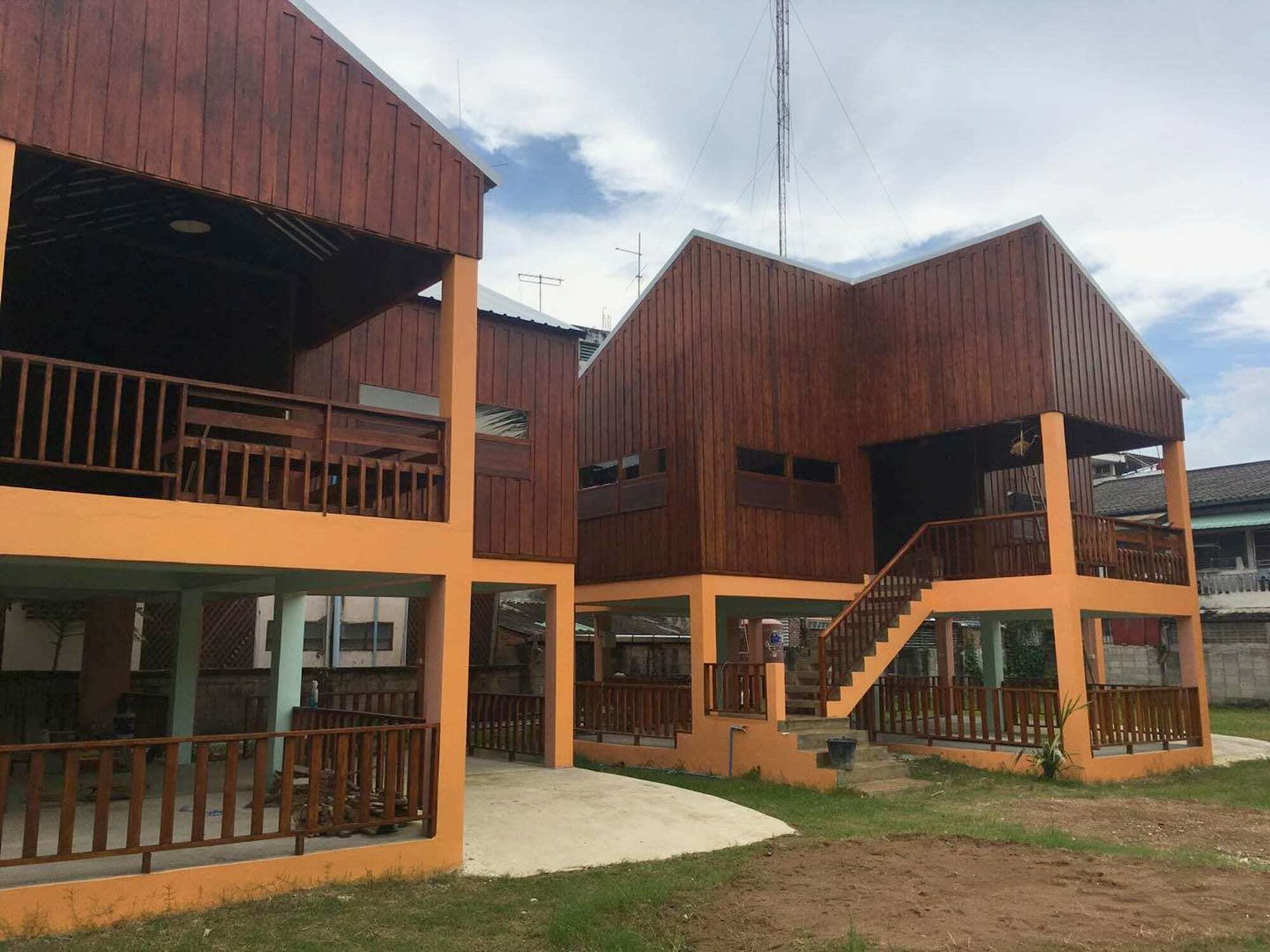 Saduemuenghomestay Phrae Exterior photo