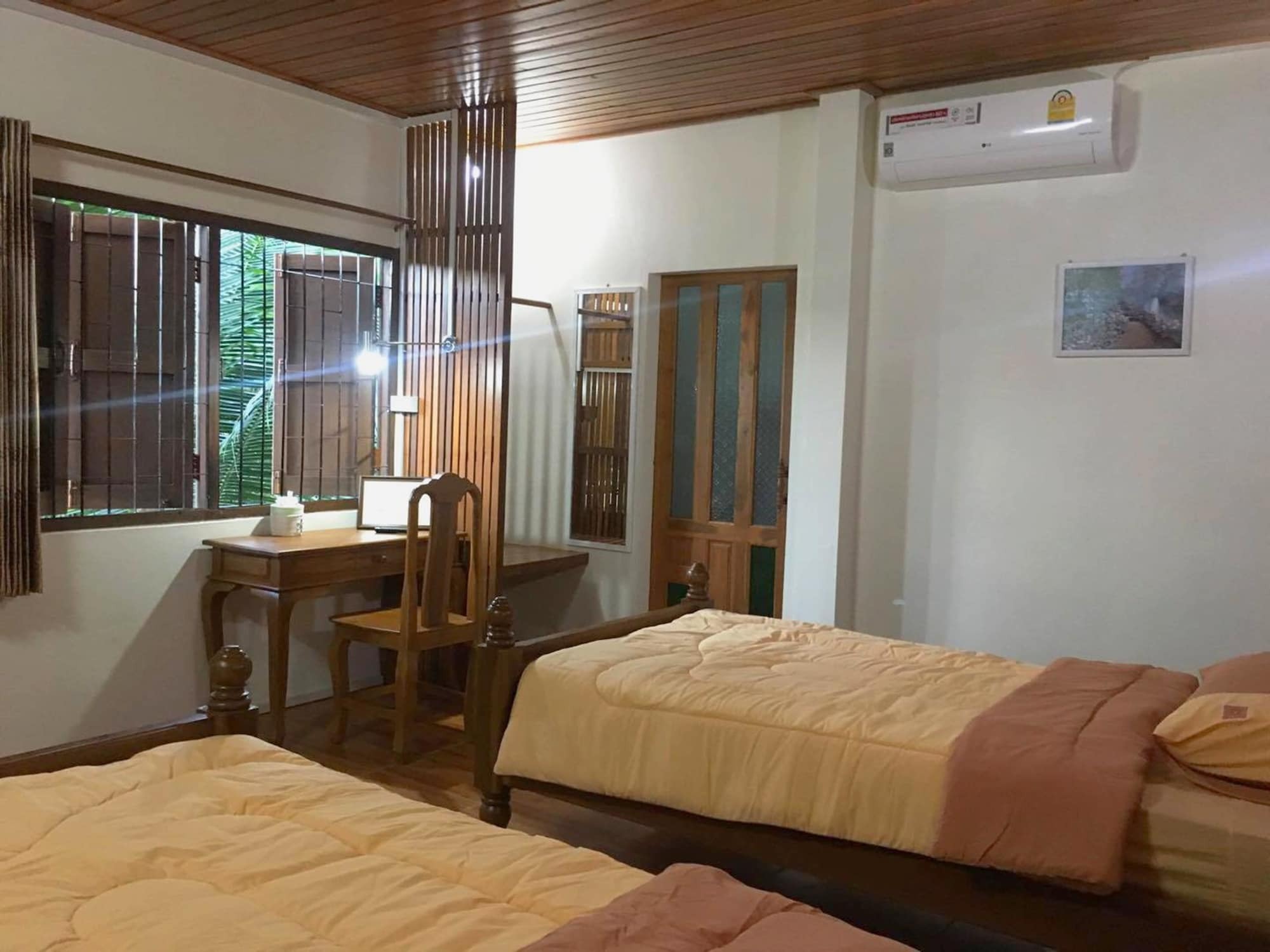 Saduemuenghomestay Phrae Exterior photo